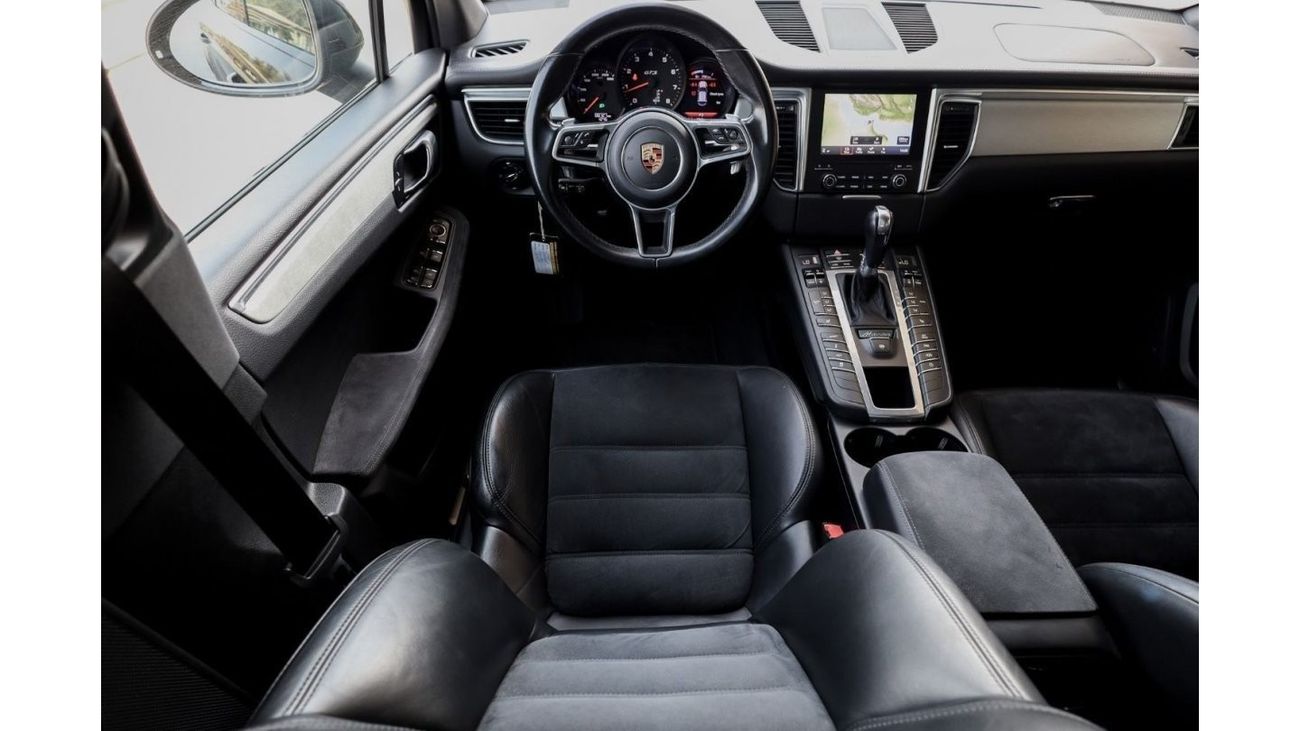 Porsche Macan Porsche Macan GTS 2017 European Spec under Warranty with Flexible Down-Payment/ Flood Free.