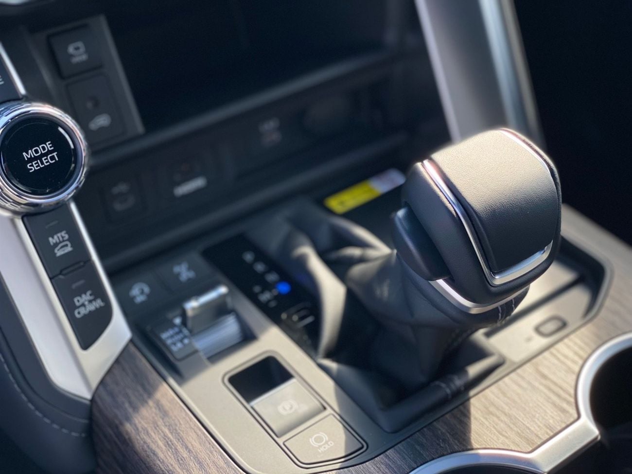 تويوتا لاند كروزر VX 3.5L