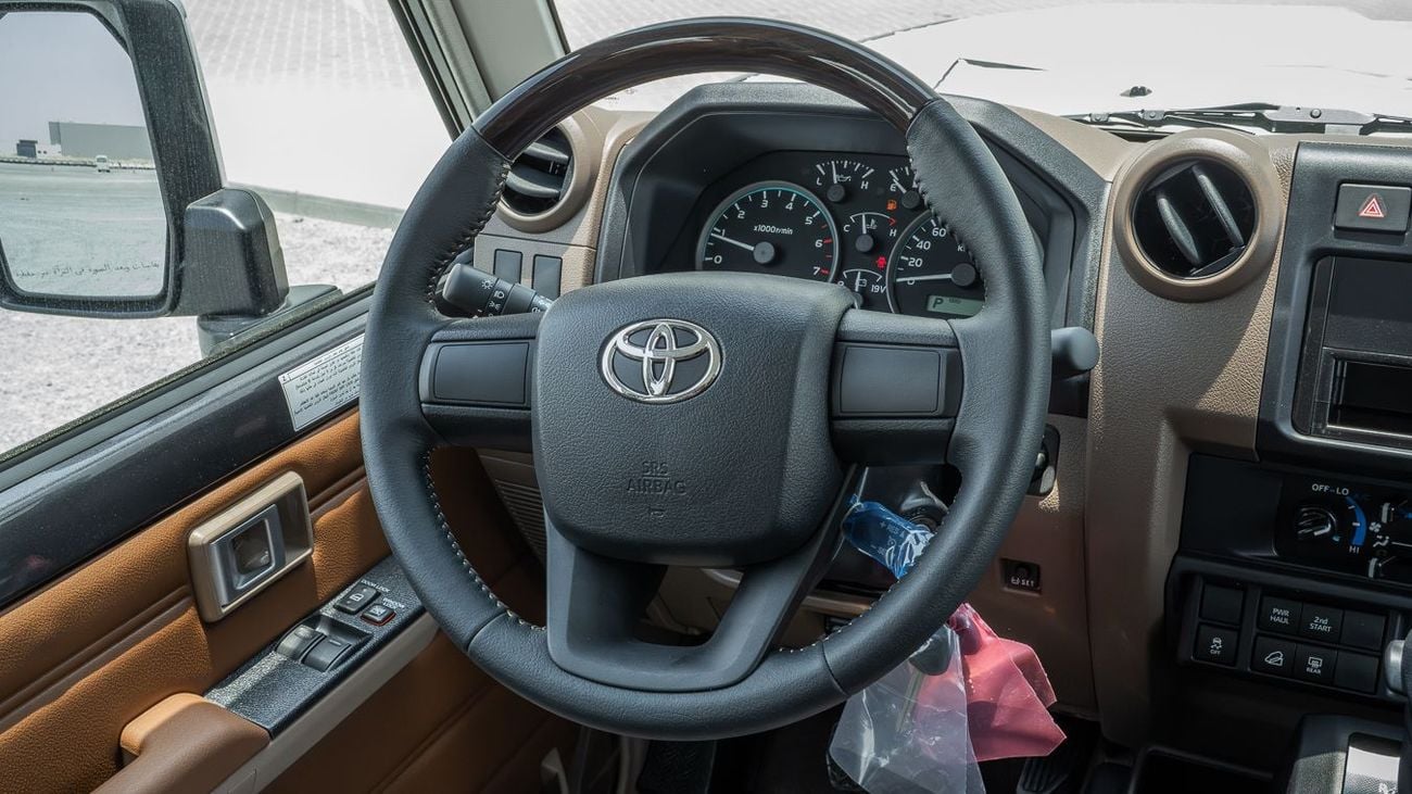 تويوتا لاند كروزر 70 HT VXR