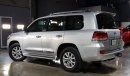 تويوتا لاند كروزر 2016 Toyota Land Cruiser GXR, Warranty, Full History, GCC