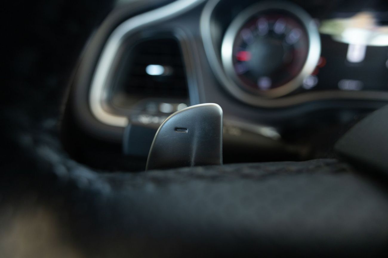 Dodge Challenger R/T 5.7L (370 HP)