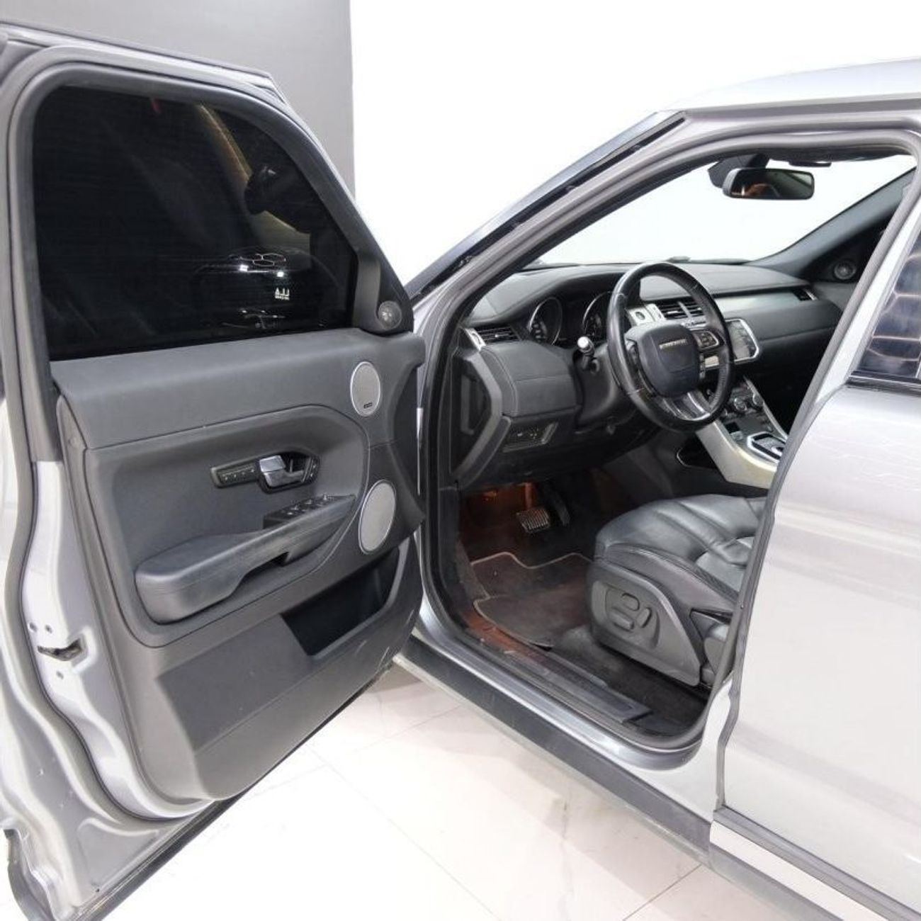 Land Rover Range Rover Evoque Land Rover Range Rover Evoque Dynamic 2015-GCC-AWD-2.0L-Car is in Excellent Condition-Fully Service