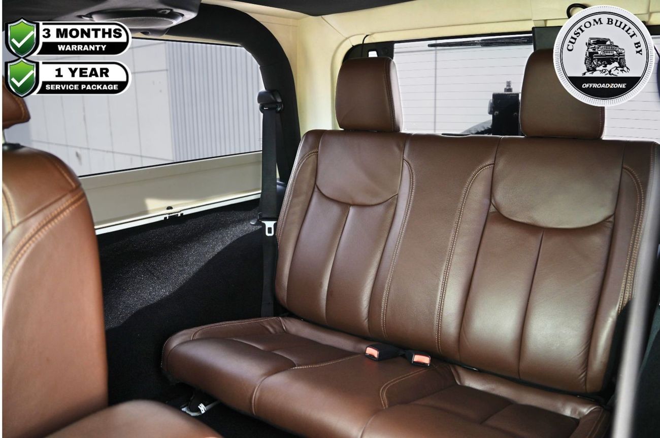 Jeep Wrangler Sahara 3.6L M/T