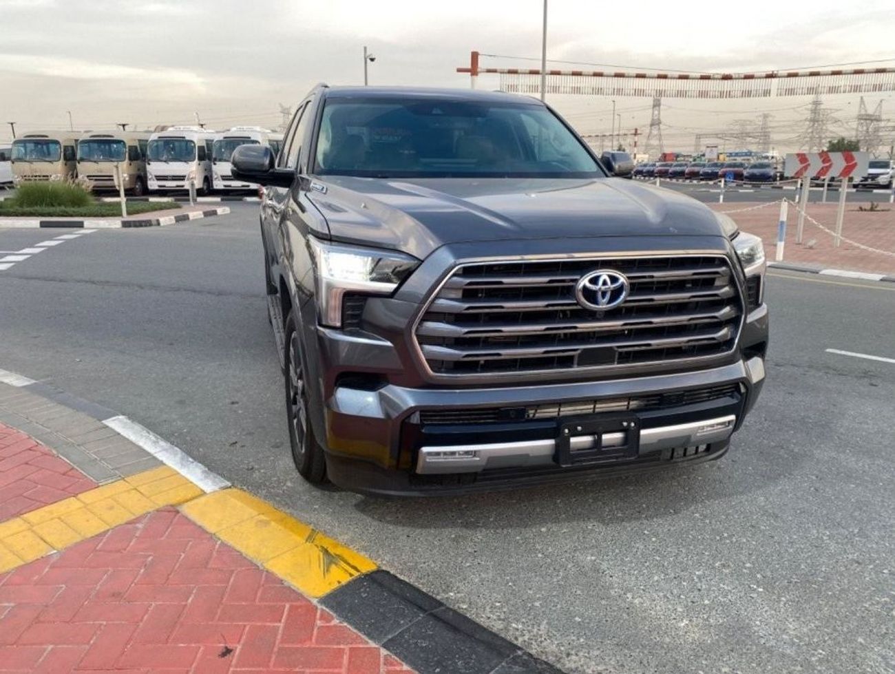 تويوتا سيكويا 3.5L HYBRID LIMITED 2023 MODEL FOR EXPORT