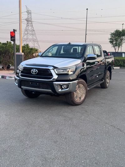 Toyota Hilux SR5 (NON GCC)