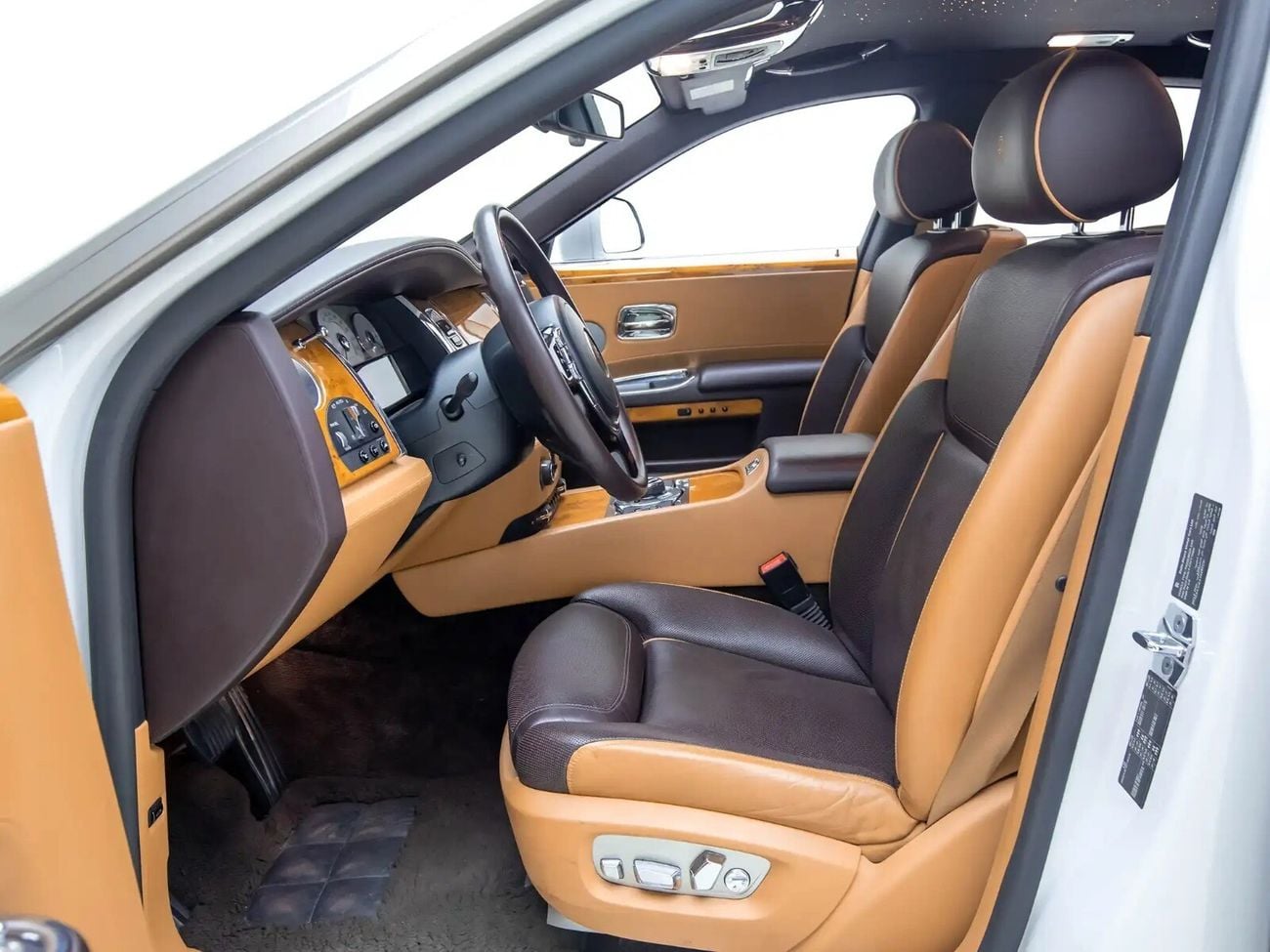 Rolls Royce Ghost Silver Badge