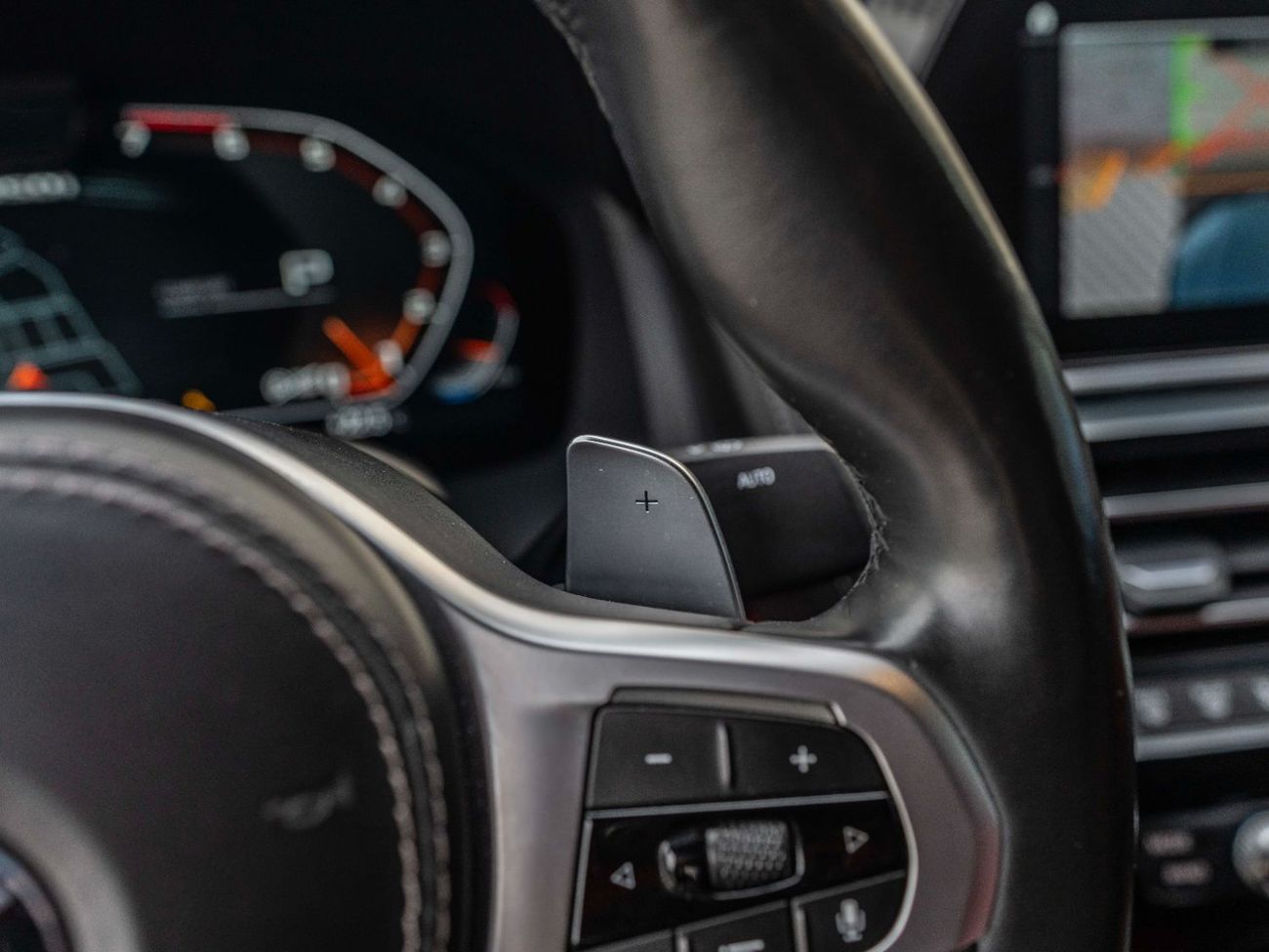 بي أم دبليو M850i Carbon Edition 4.4L