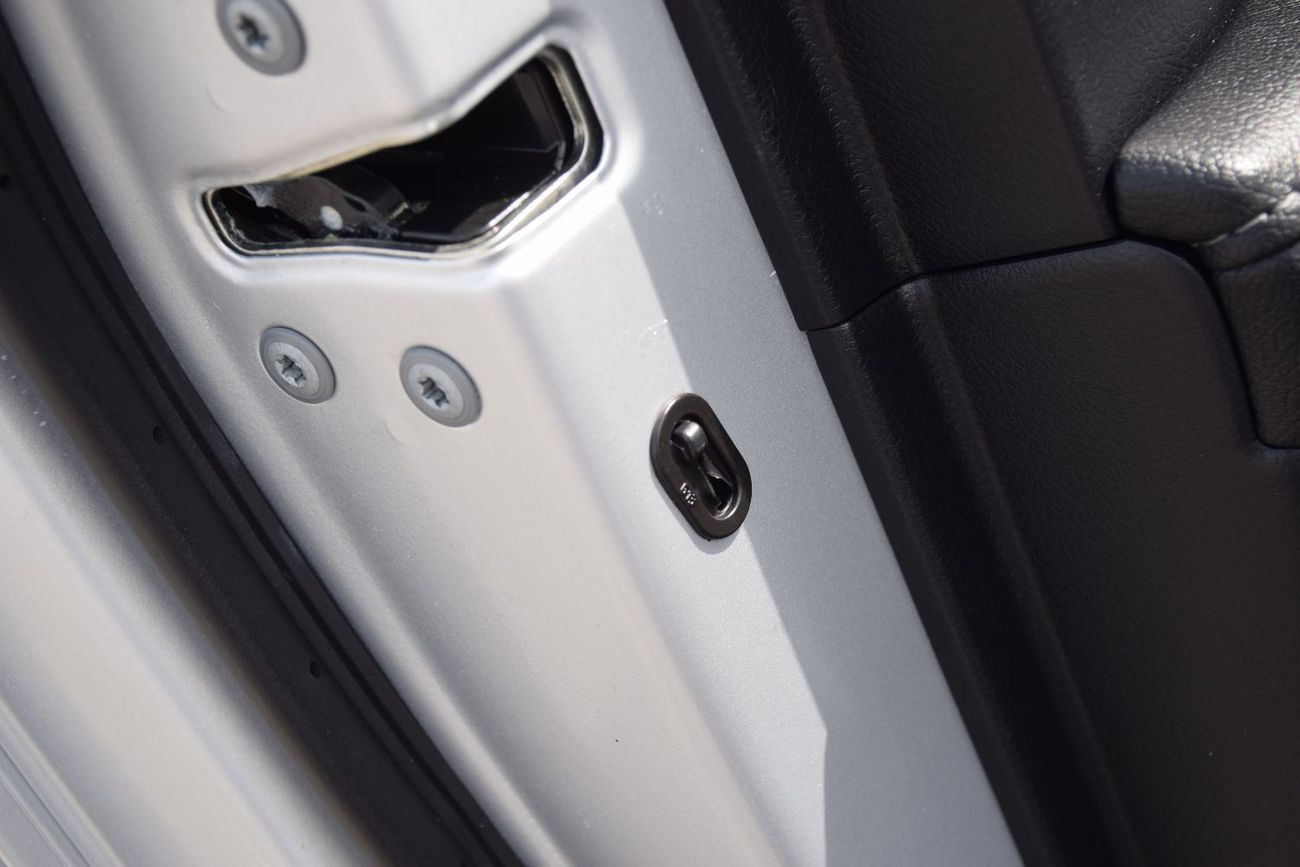 Toyota Hilux 4X4 DIESEL 2.8L Right Hand (Export Only)