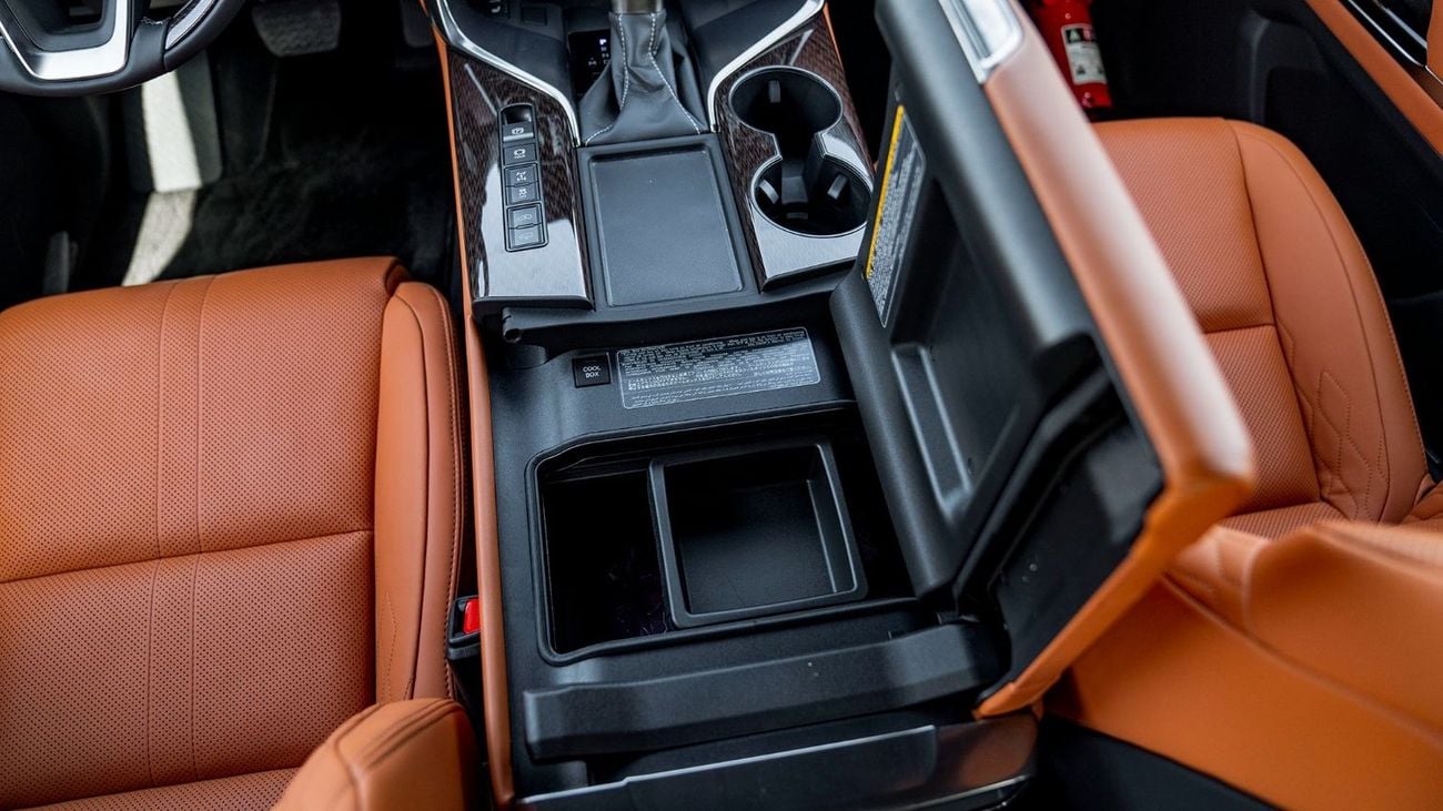 Hyundai Santa Fe Hyundai SANTA FE 2.5T Luxury AWD 7-Pass With Navigation