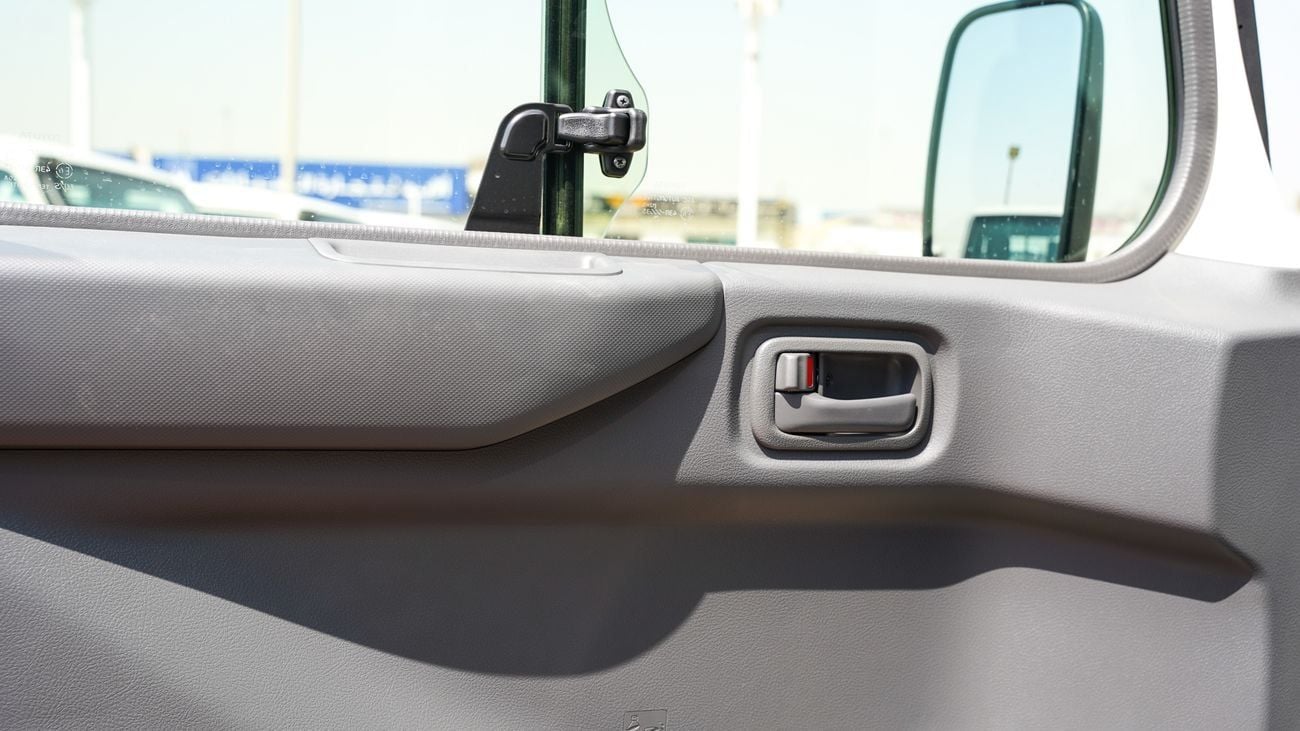 Toyota Coaster TOYOTA COASTER COASTER 4.2L DIESEL 23 STS 26 YM