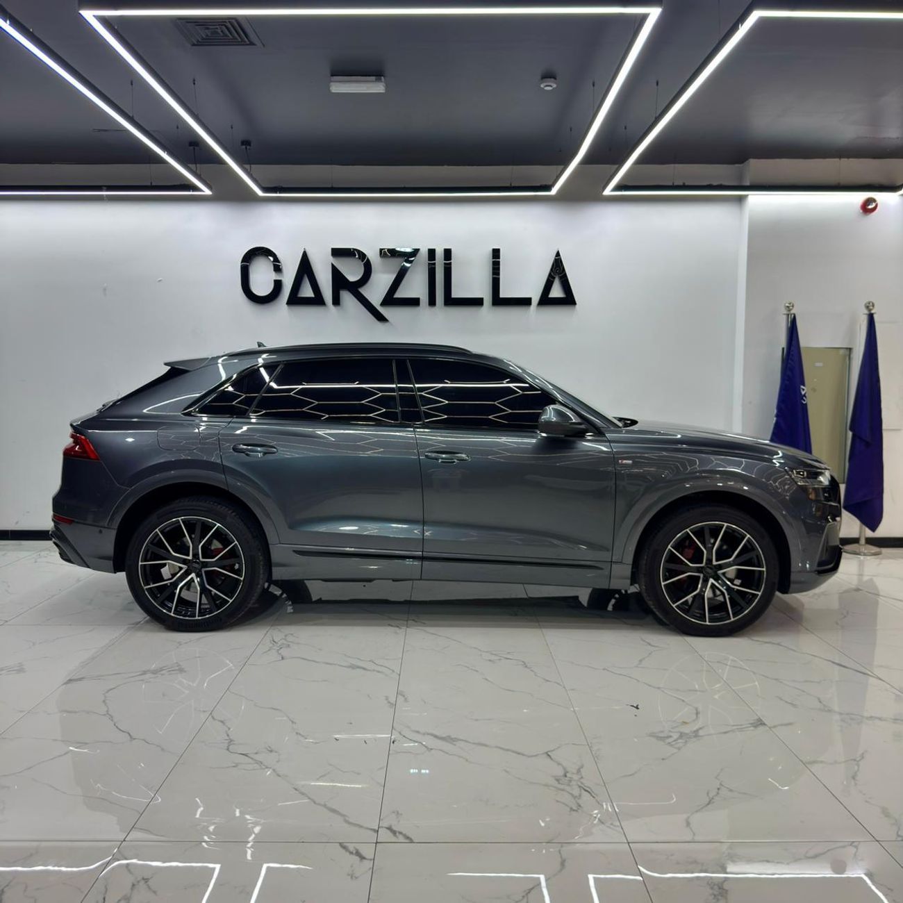 Audi Q8 55 TFSI quattro S-Line 3.0L (340 HP) AED 3,427 / Monthly l 0% Downpayment l S-Line l Agency Service