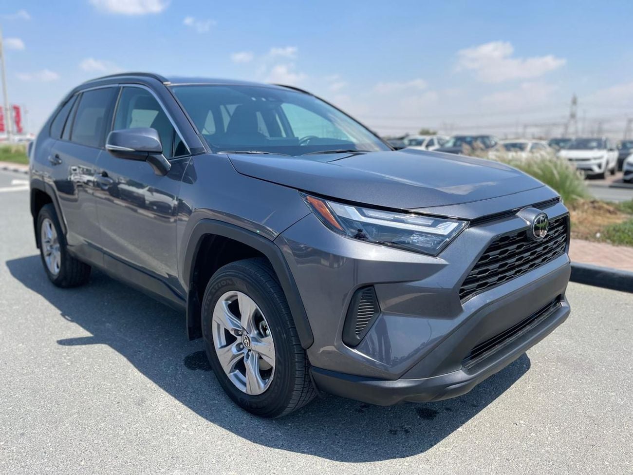 تويوتا راف ٤ Left Hand Petrol ,2.5 liter ,Only For Export