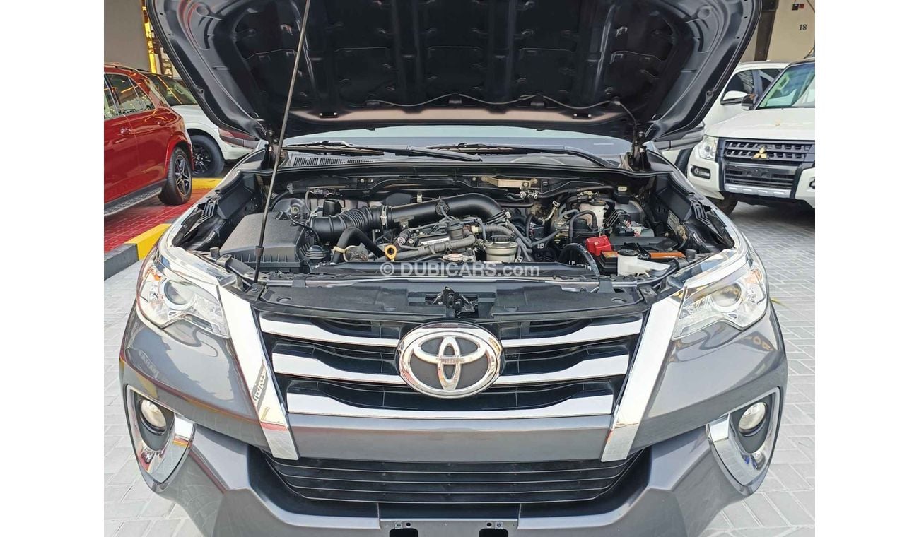 Toyota Fortuner EXR / V4 / 4WD / ORIGINAL KMS (LOT # 84604)