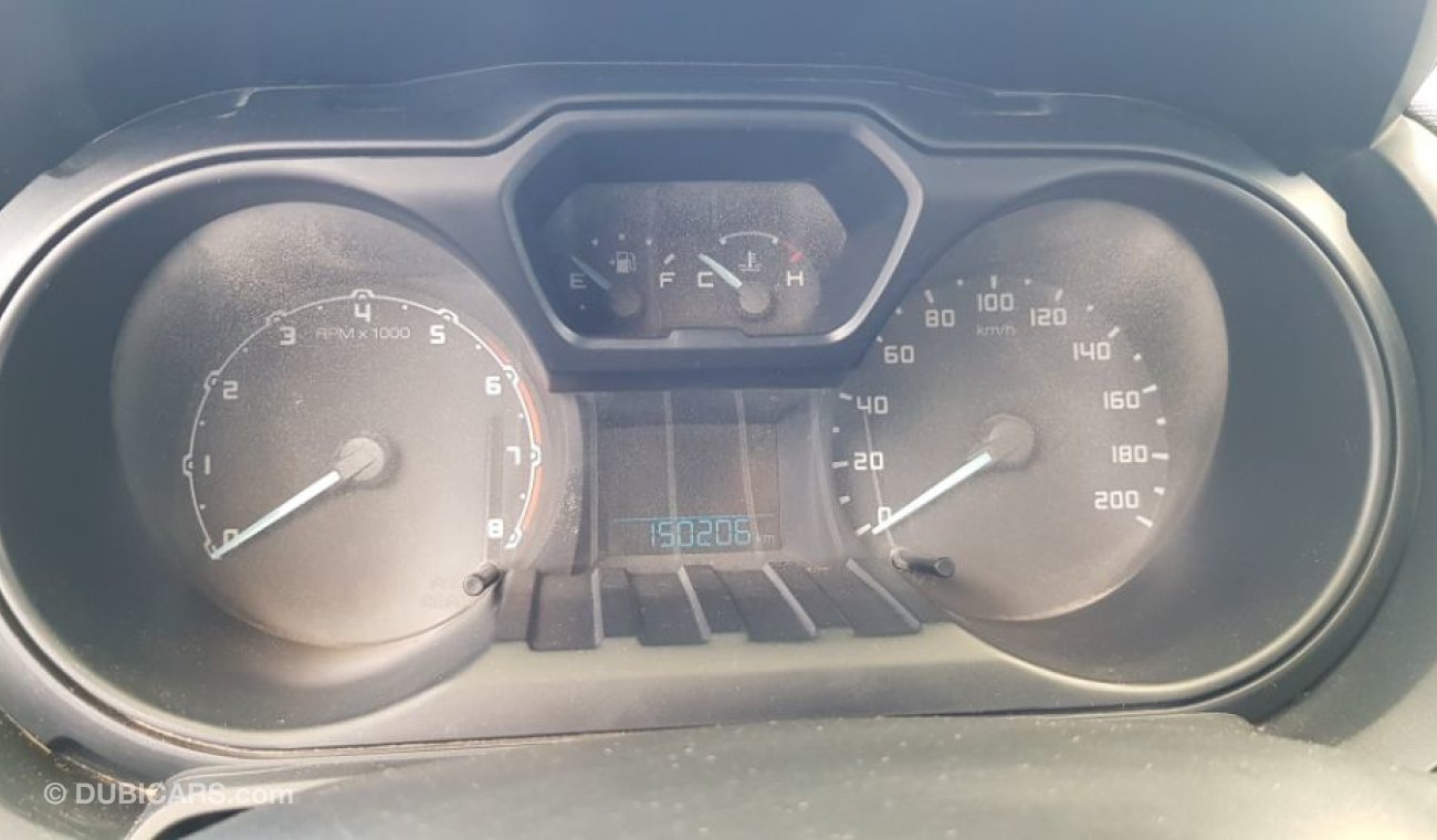 فورد رانجر 2015 model Gulf specs Manuel gear  4x4 ..fuel patrol