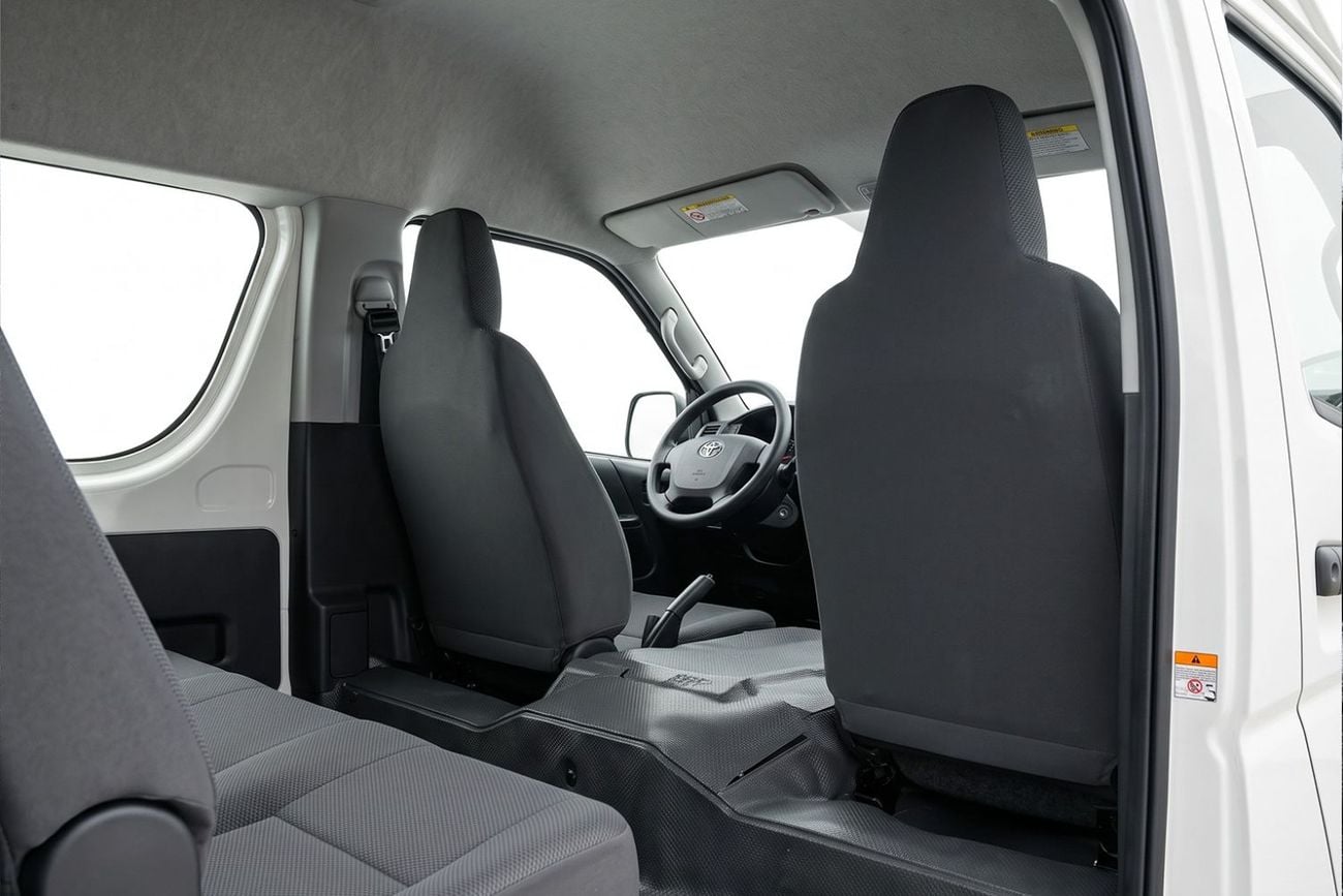 Toyota Hiace l FOR EXPORT ONLY | Manual | Full Option | Brand New