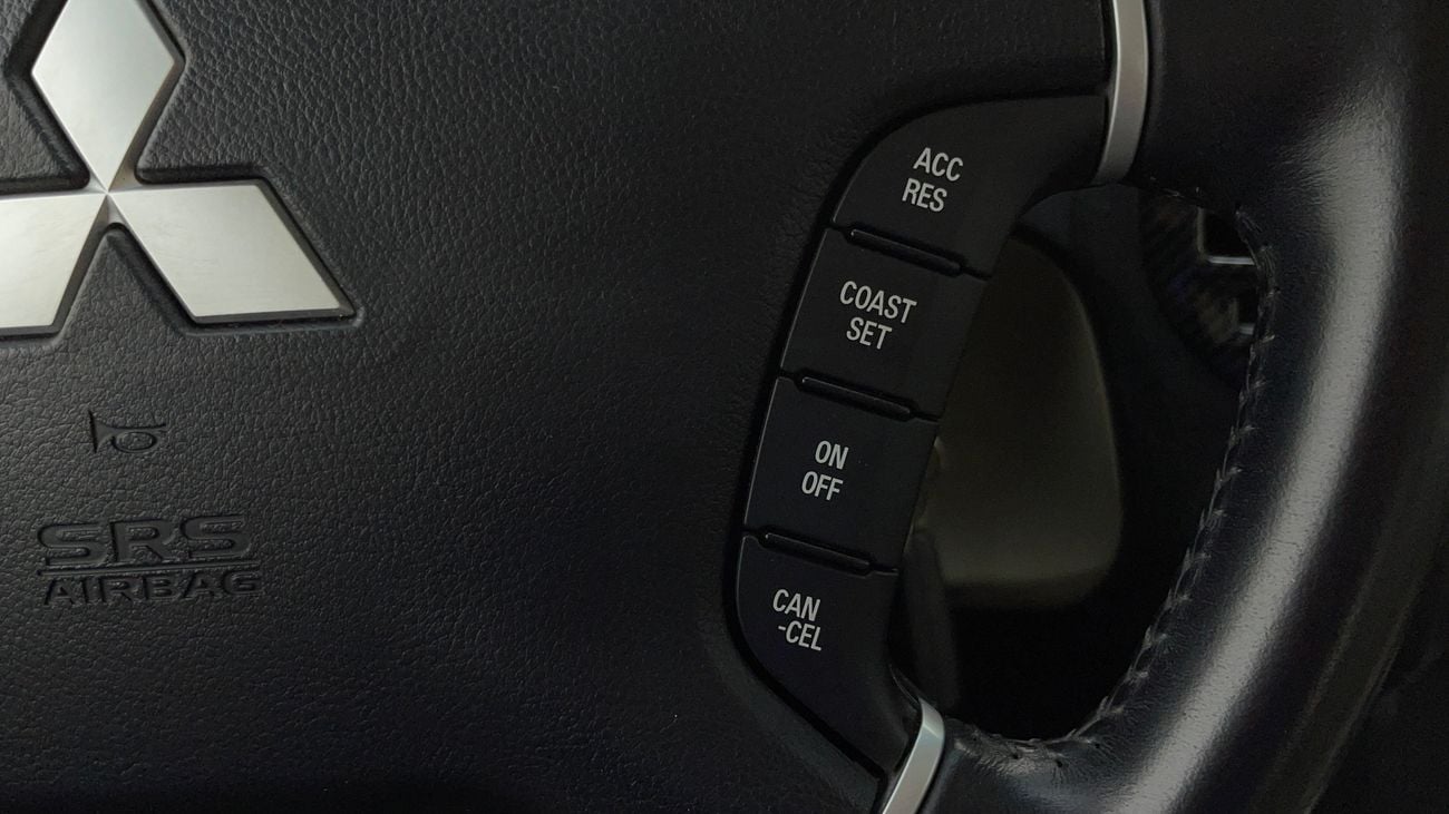 ميتسوبيشي باجيرو GLS HIGHLINE 3.8 | بدون دفعة مقدمة | اختبار القيادة في المنزل