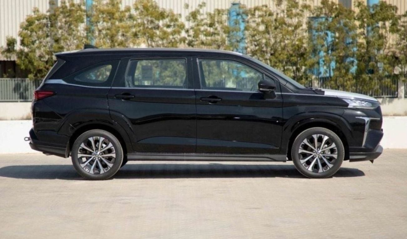 تويوتا فيلوز Toyota Veloz V 1.5 - Black inside Black 2025