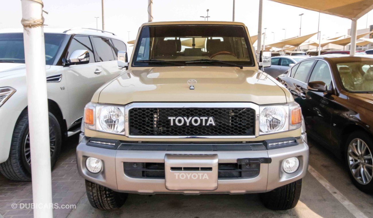 Toyota Land Cruiser Pick Up