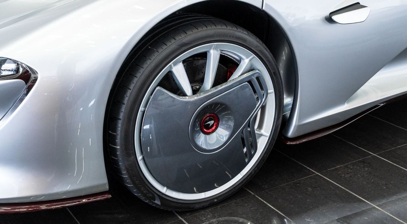 McLaren Speedtail STD