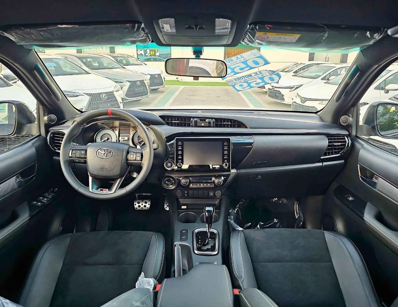 تويوتا هيلوكس GR SPORT/4.0L PETROL V6 4WD/RADAR, 360*CAMERA, DRIVER POWER SEAT/ (CODE # H4GR)