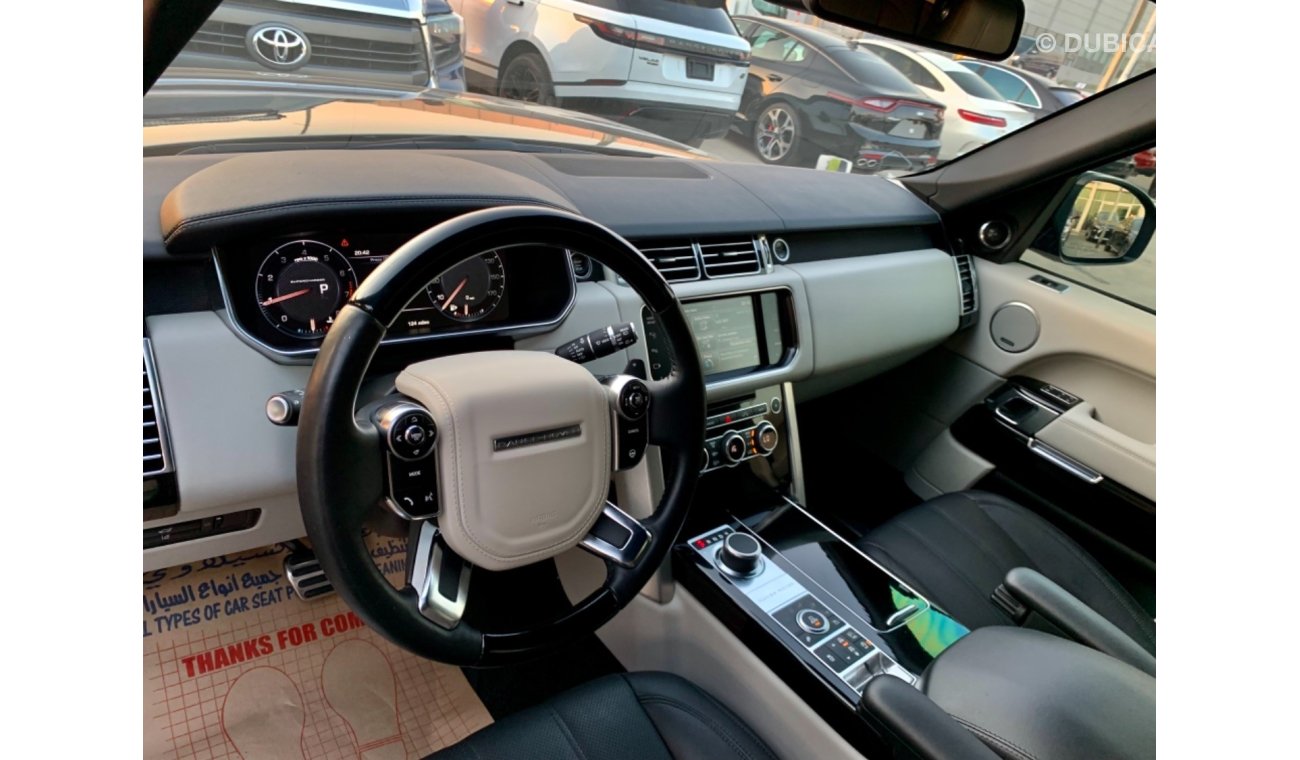 Land Rover Range Rover Vogue Supercharged 2015 Range Rover Vogue Supercharged Kit 2020-2021    Specifications: Full option, panoramic sunroof,