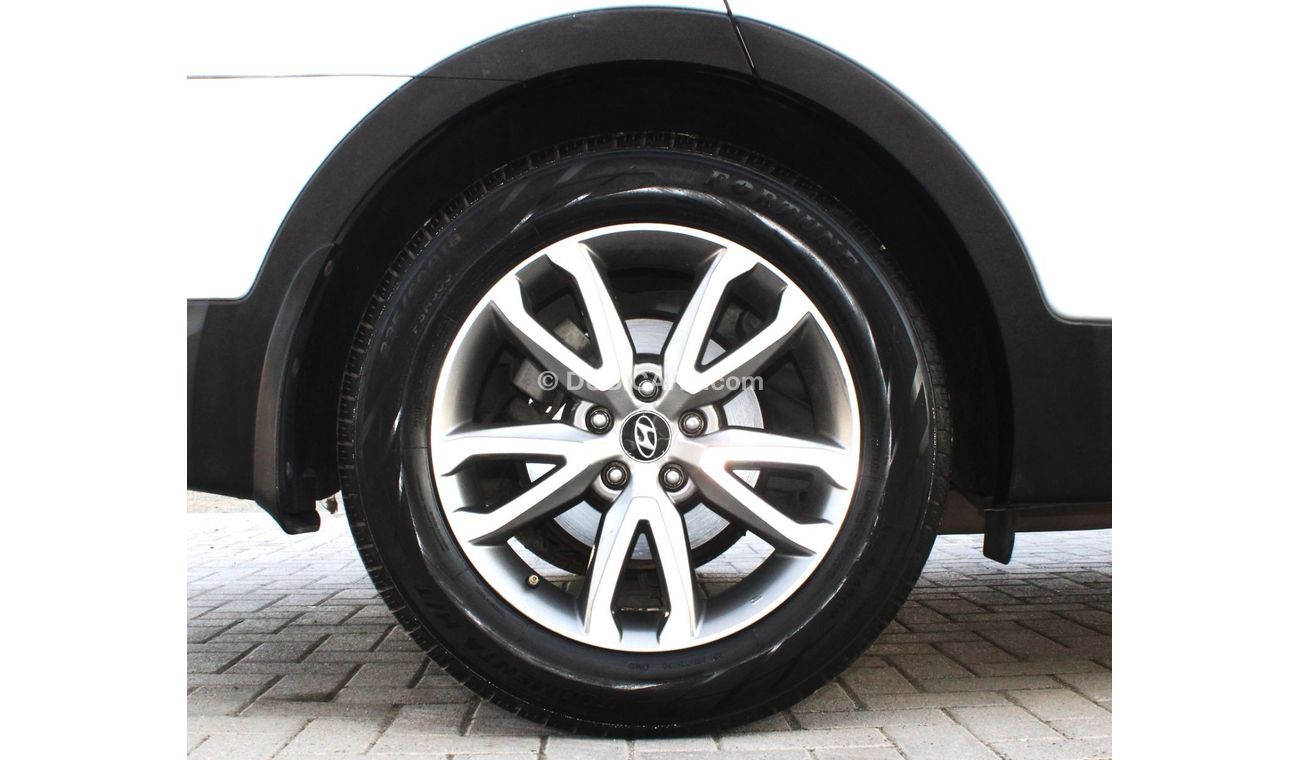 Hyundai Santa Fe GL Hyundai Santa Fe 2014 GCC, in excellent condition
