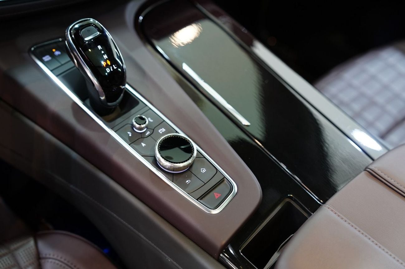 Cadillac Escalade SPORT PLATINUM 2023 Cadillac Escalade ESV Sport Platinum, Rear Entertainment Display, Dealer Warr + Serv!!
