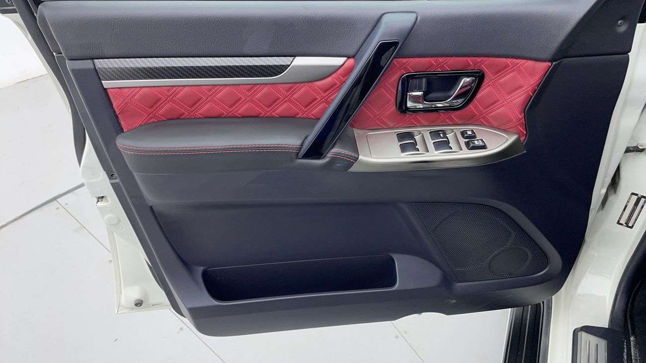 Mitsubishi Pajero GLS H/L SIGNATURE EDITION 3.8 | Zero Down Payment | Free Home Test Drive