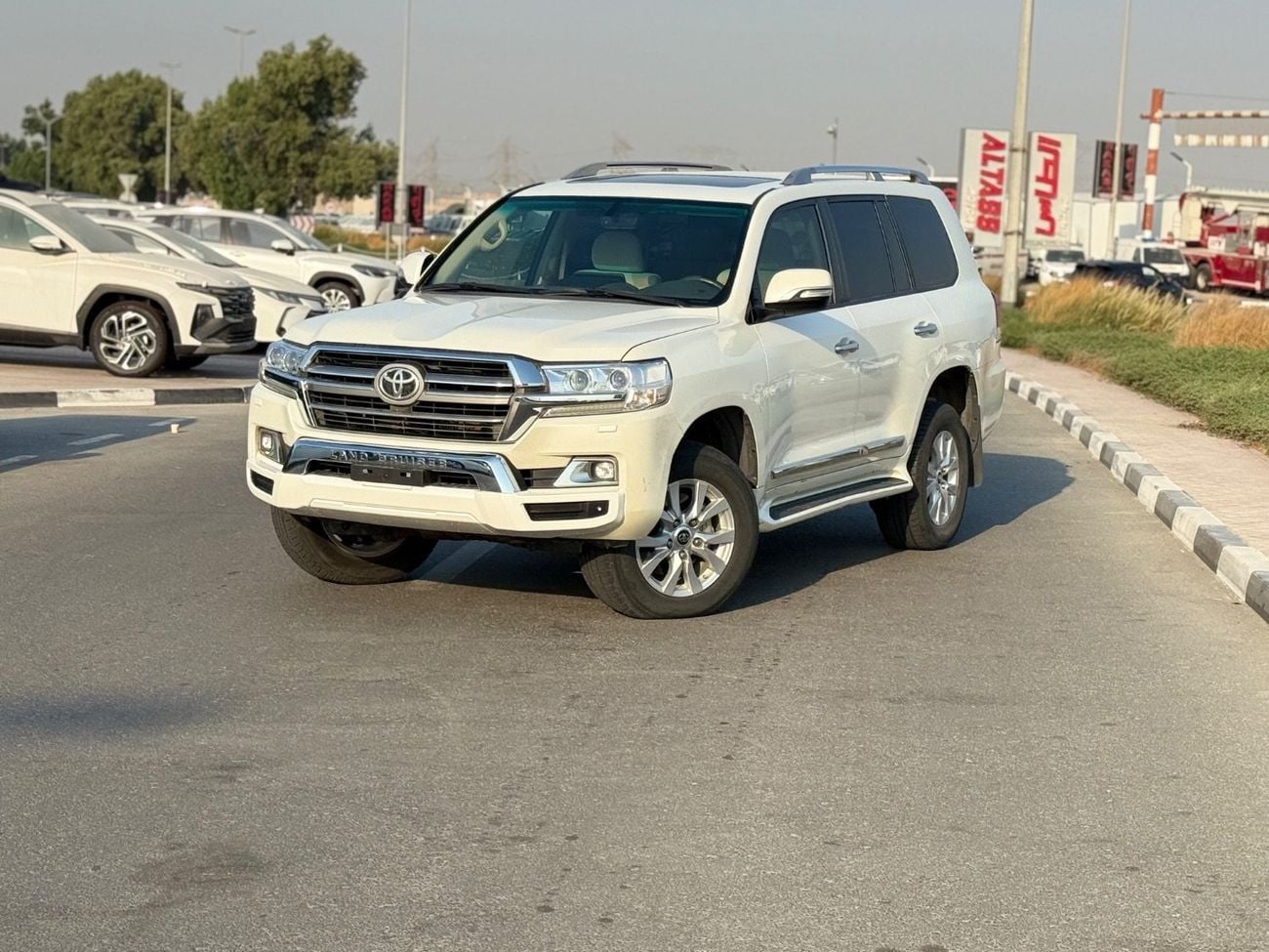 Toyota Land Cruiser Toyota landcuriser Years 2020 Diesel GXR1 4.5L full option GCC V8
