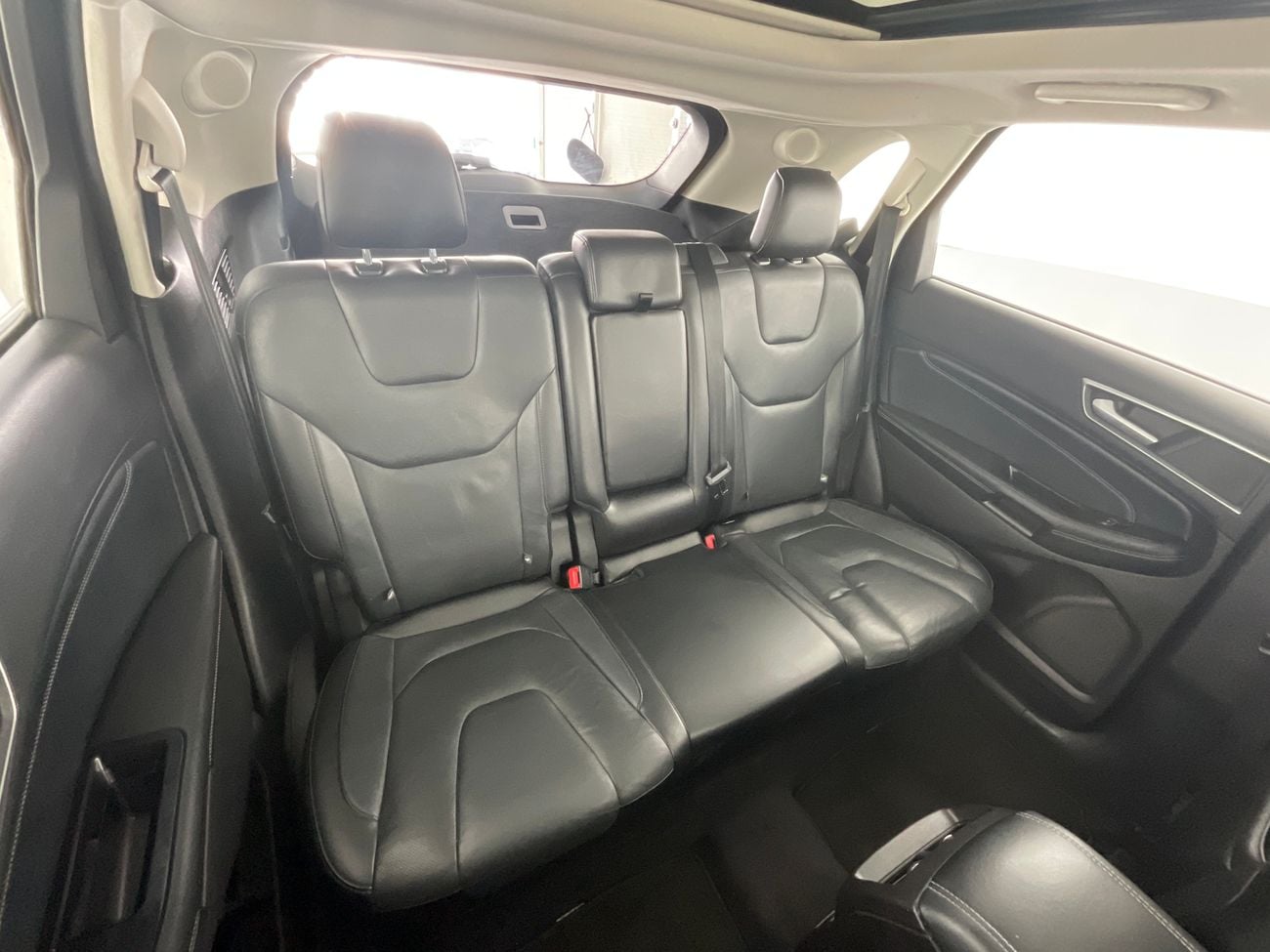 فورد إدج 3.5 AUTO TITANIUM NAV LTHR 4WD 19ALW | شامل الضمان | 0 ﺪﻔﻋﺓ ﺃﻮﻟﻯ