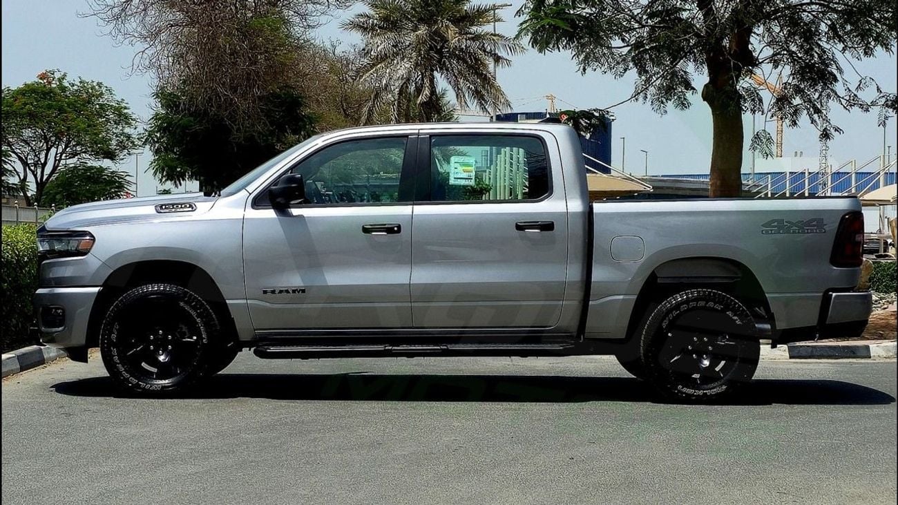 RAM 1500 ( Only For Export ) 2025 RAM 1500 Tradesman Hurricane SO 3.0TT Crew Cab 4X4 GCC BRAND NEW