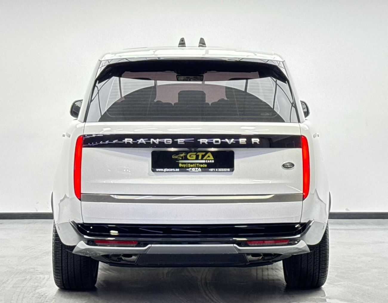 Land Rover Range Rover 2023 Range Rover HSE P530, 2027 RR Warranty, 2028 RR Service Pack, Full RR Service History, GCC