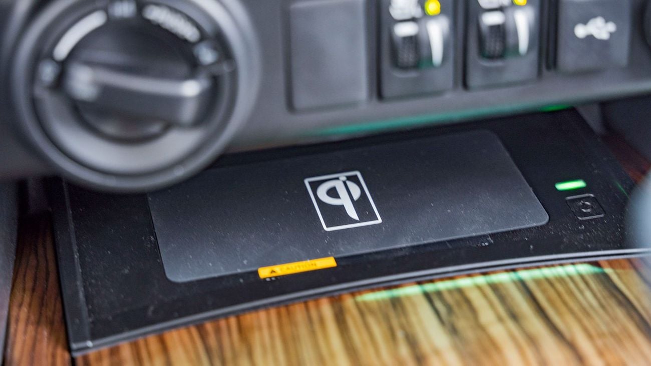 تويوتا فورتونر 2025 Toyota Fortuner 4.0L Petrol Full Option - GCC