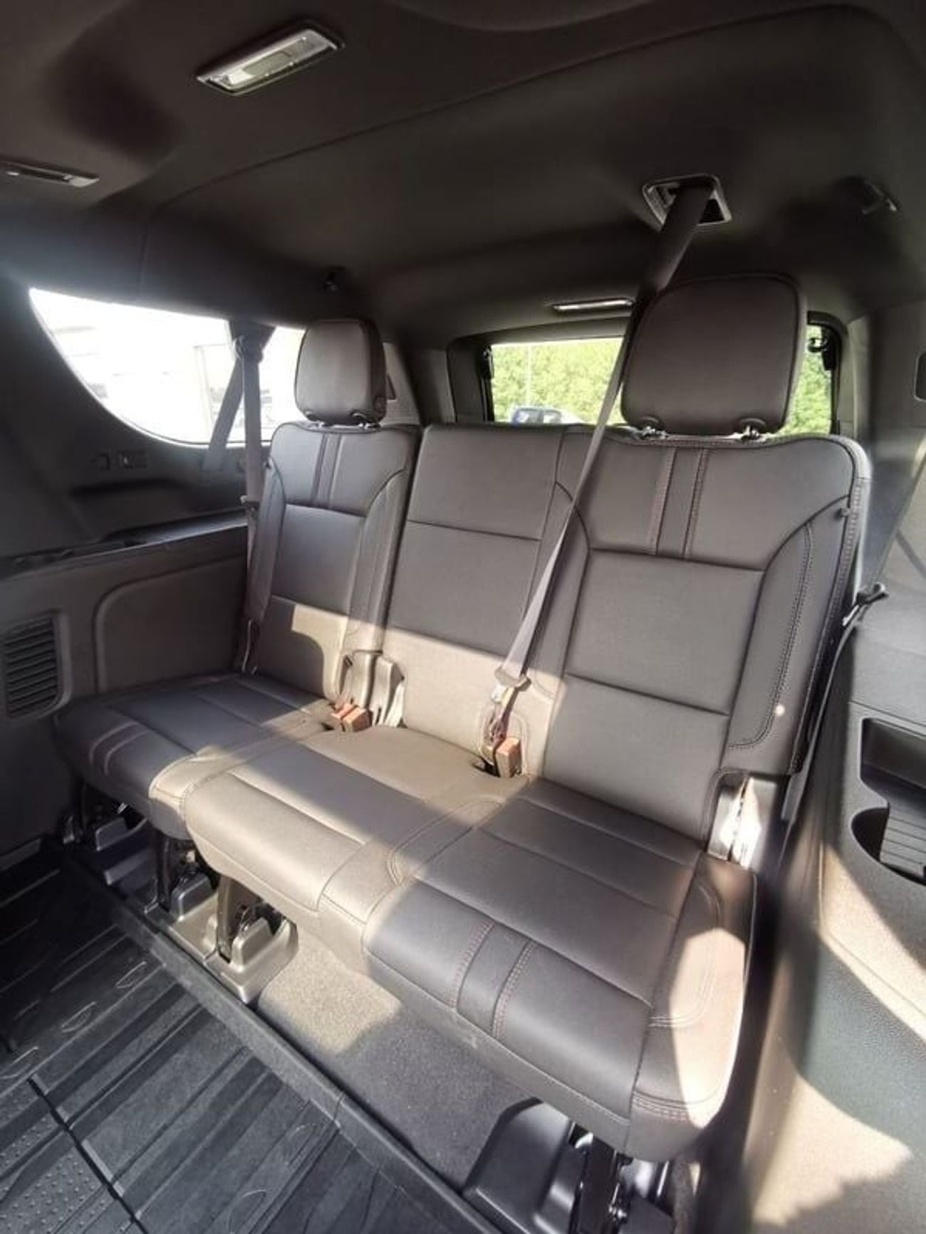 Chevrolet Suburban Chevrolet RST Suburban - 2022 - Black