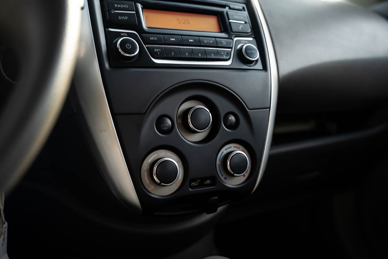 Nissan Sunny SV 1.6L