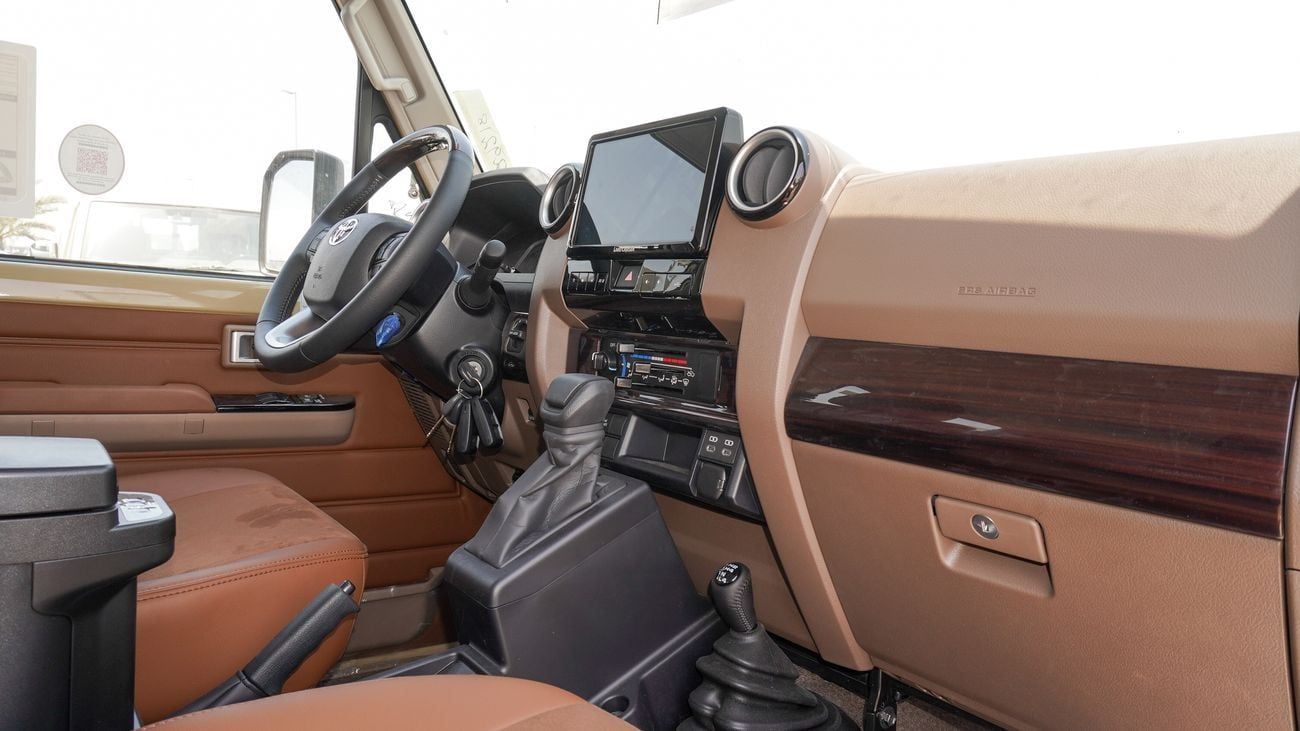 Toyota Land Cruiser 70 LX 4.0L V6 A/T