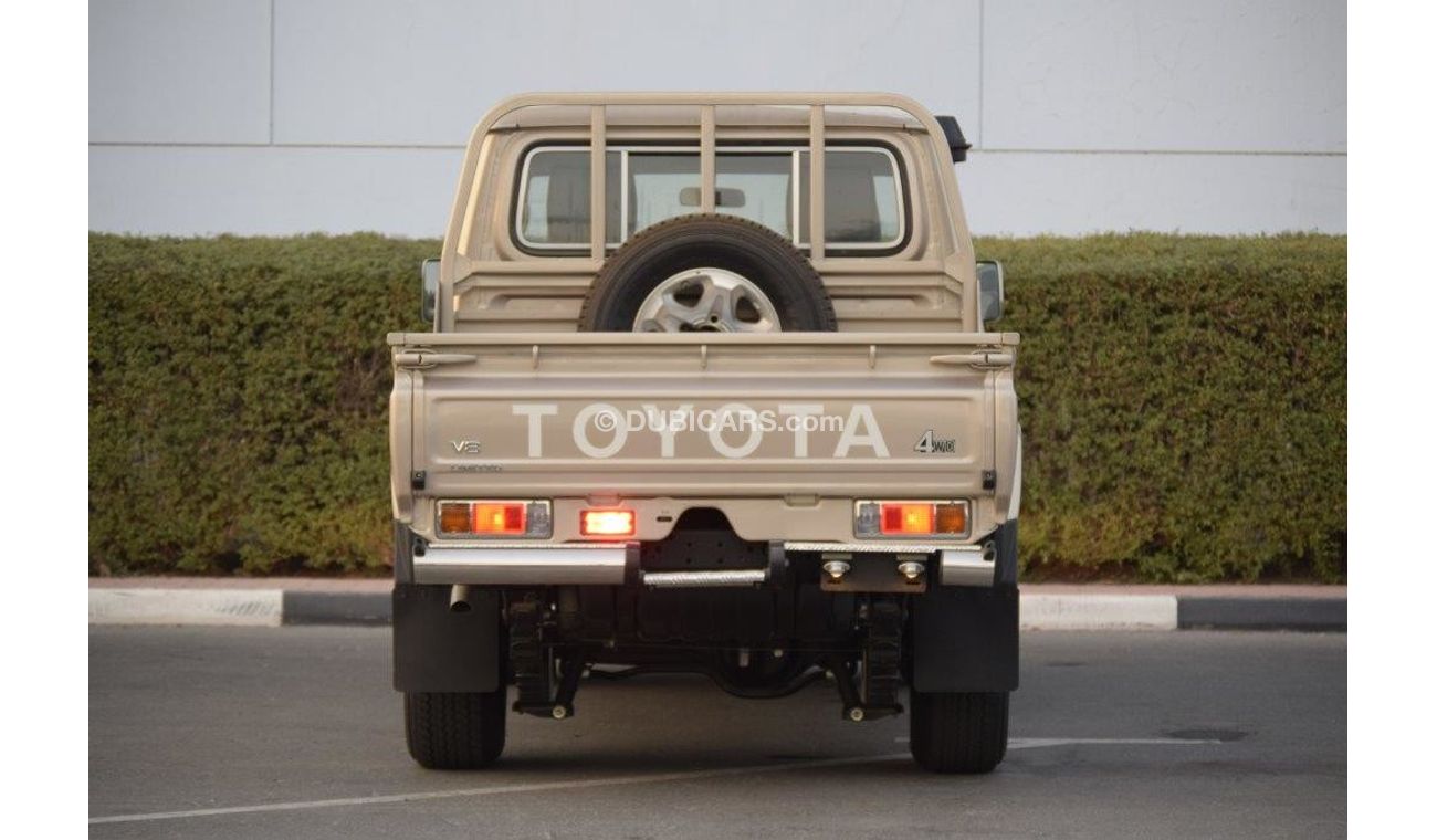 Toyota Land Cruiser Pick Up DIESEL WITH WINCH & DIFF LOCK