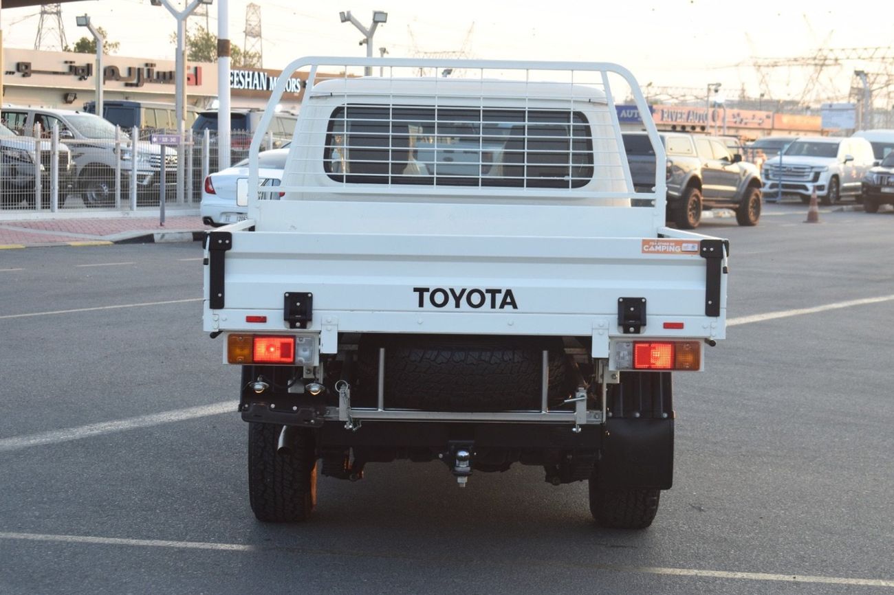 تويوتا لاند كروزر بيك آب Double Cabin 4.5L