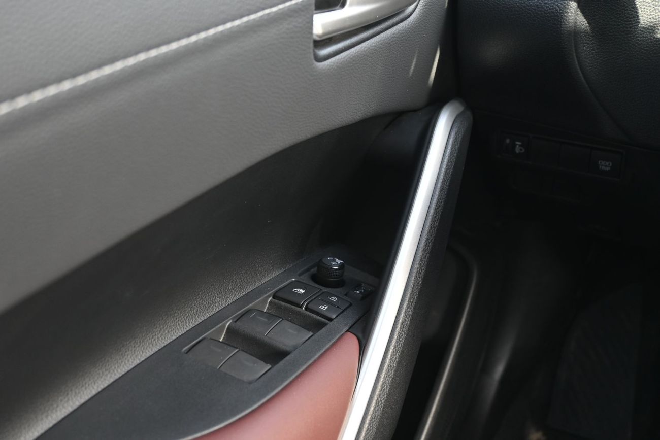 تويوتا كورولا كروس Toyota Corolla Cross 1.8L Hybrid FWD GCC, Model 2025, Color White