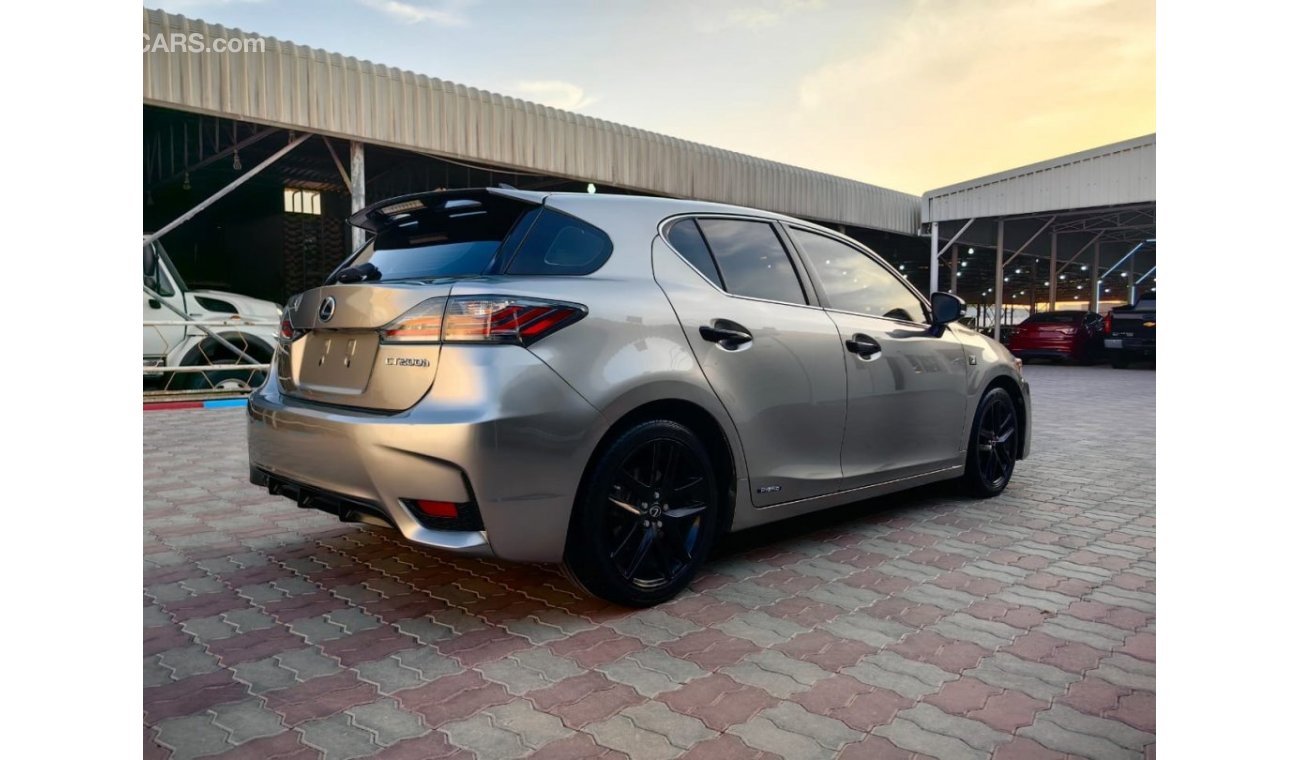 Lexus CT200h Prestige