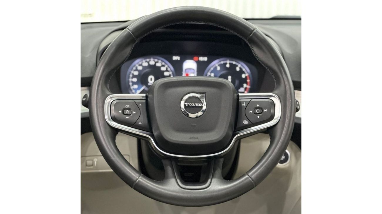 Volvo XC40 T4 R Design 2022 Volvo XC40 T4, Jan 2025 Volvo Warranty, Low Kms, GCC