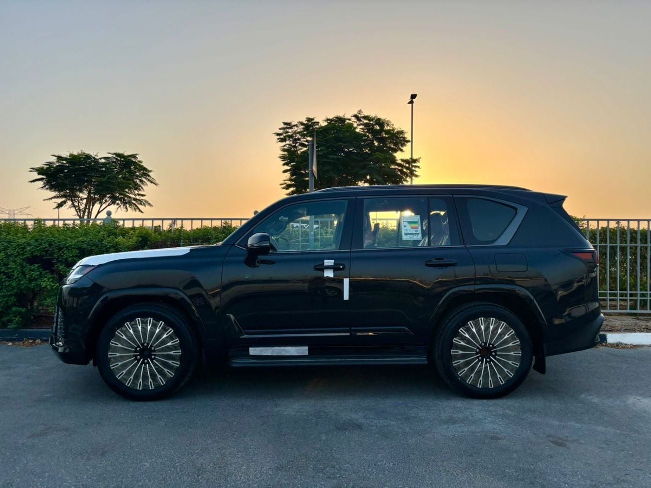 Lexus LX700h VIP