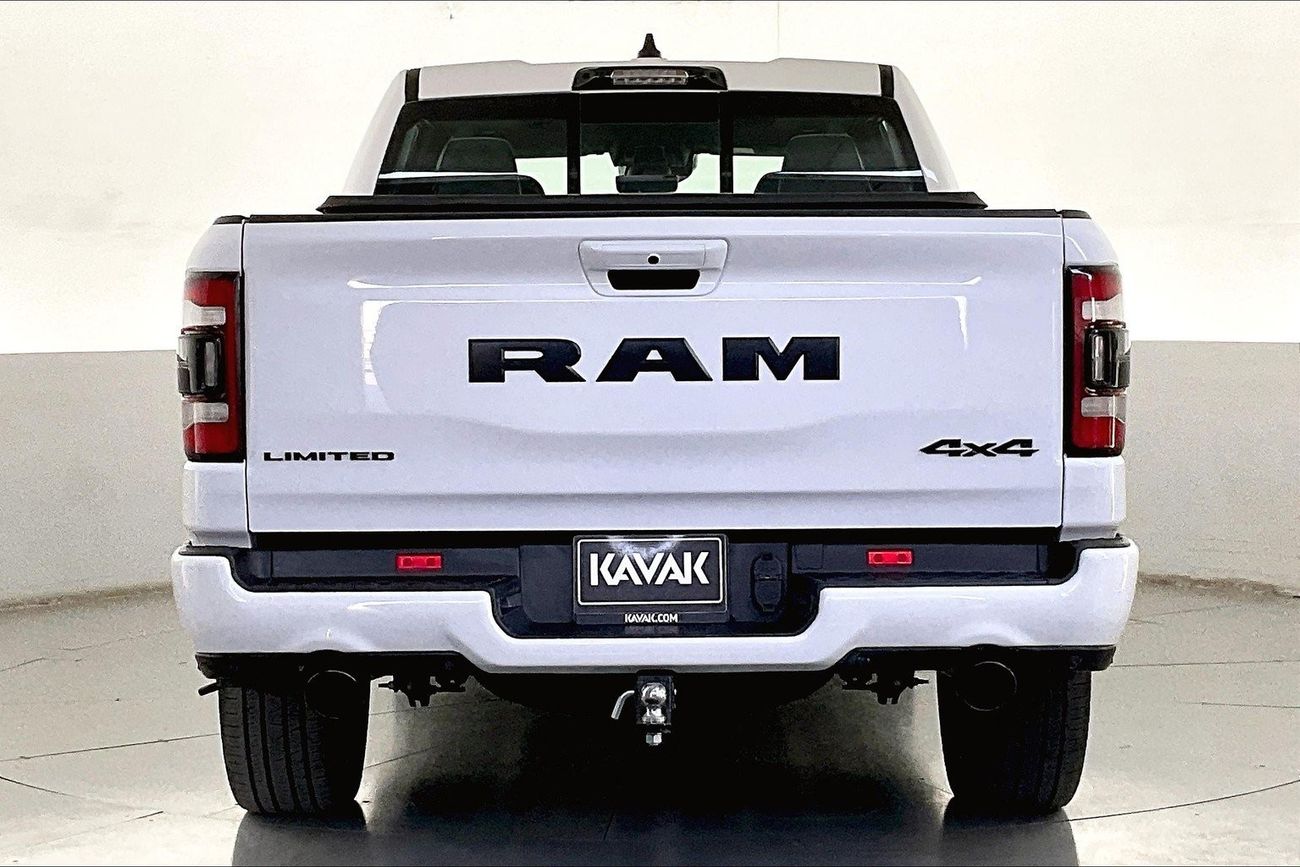 Mitsubishi Pajero Signature Edition| 1 year free warranty | Exclusive Eid offer