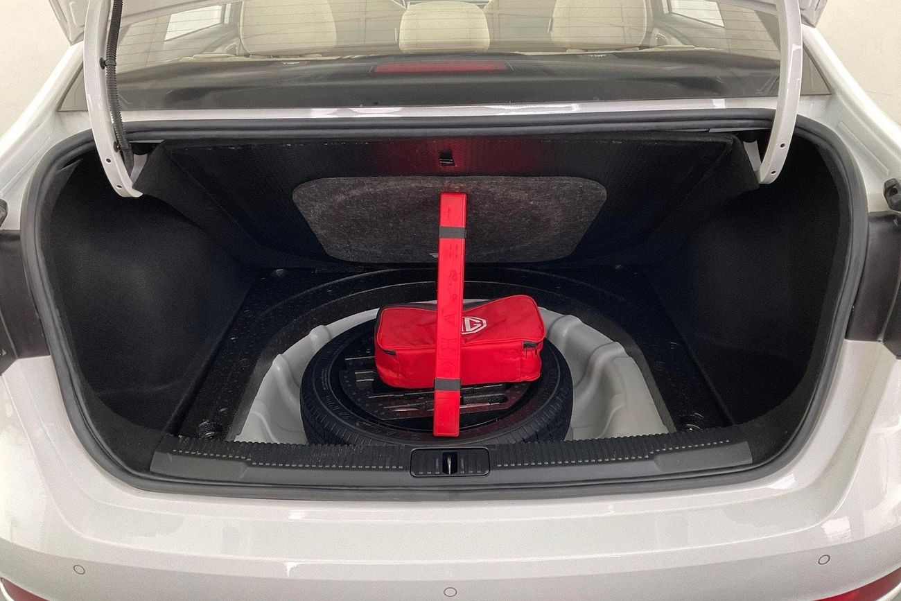 هيونداي أكسنت Smart / GL | عرض العيد الحصري | خالية من أضرار الفيضانات