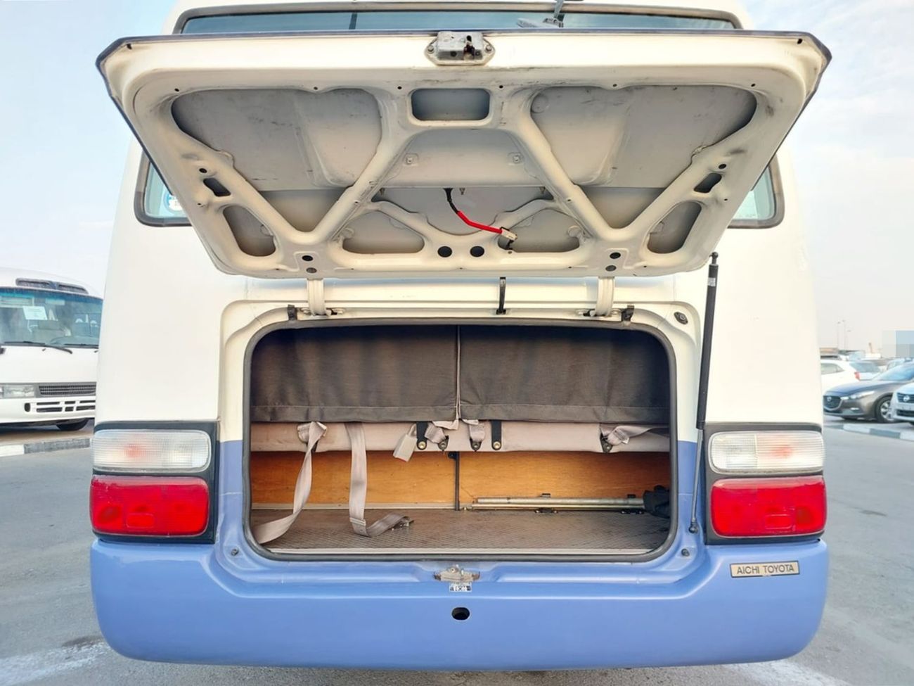 تويوتا كوستر 2002 TOYOTA COASTER BUS RHD 4.1 L DIESEL AUTOMATIC (PM11068)