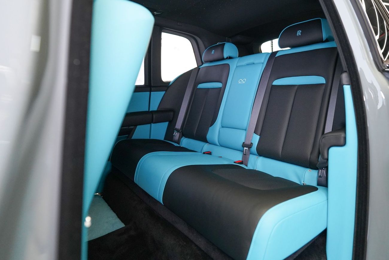 رولز رويس كولينان BLACK BADGE