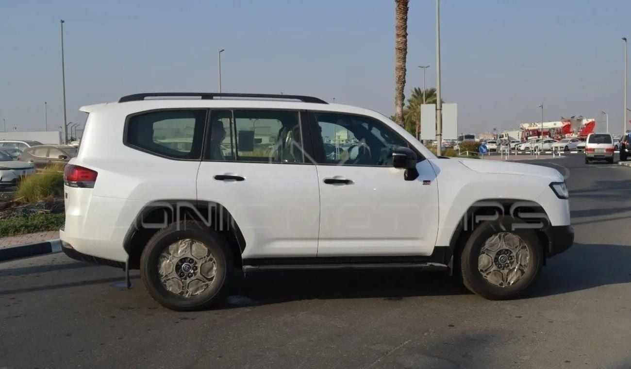 تويوتا لاند كروزر 3.3L DIESEL GR SPORT, RADAR