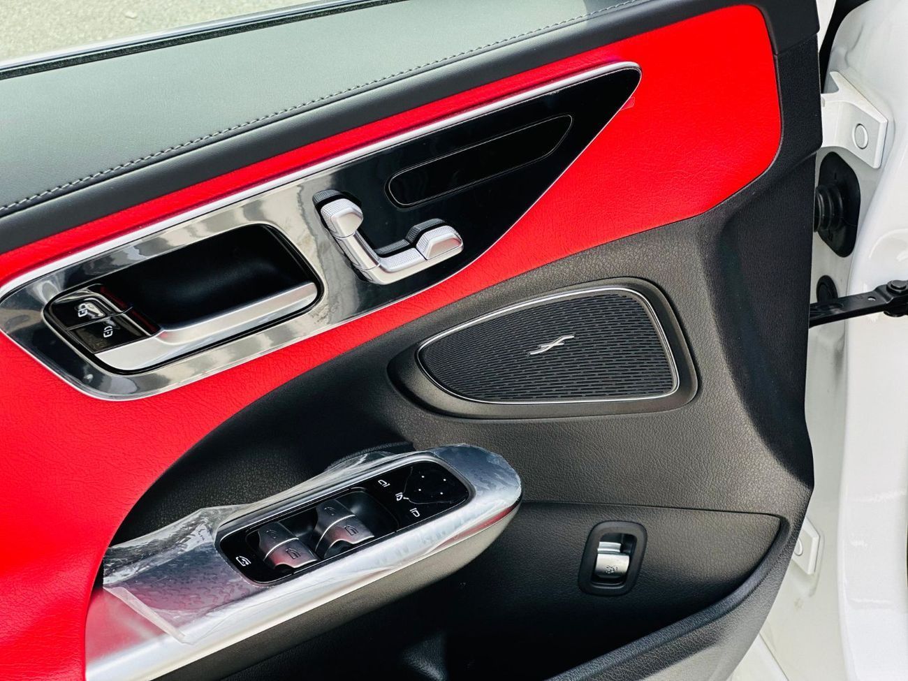 Mercedes-Benz C 200 MERCEDES C200L 2025 V4 1.5L TURBO