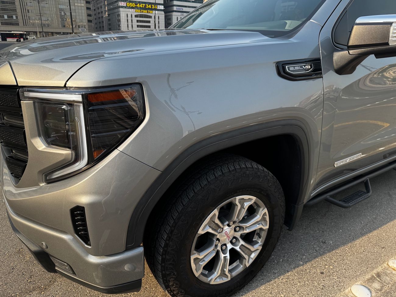 GMC Sierra 5.3L V8 Elevation Crew Cab