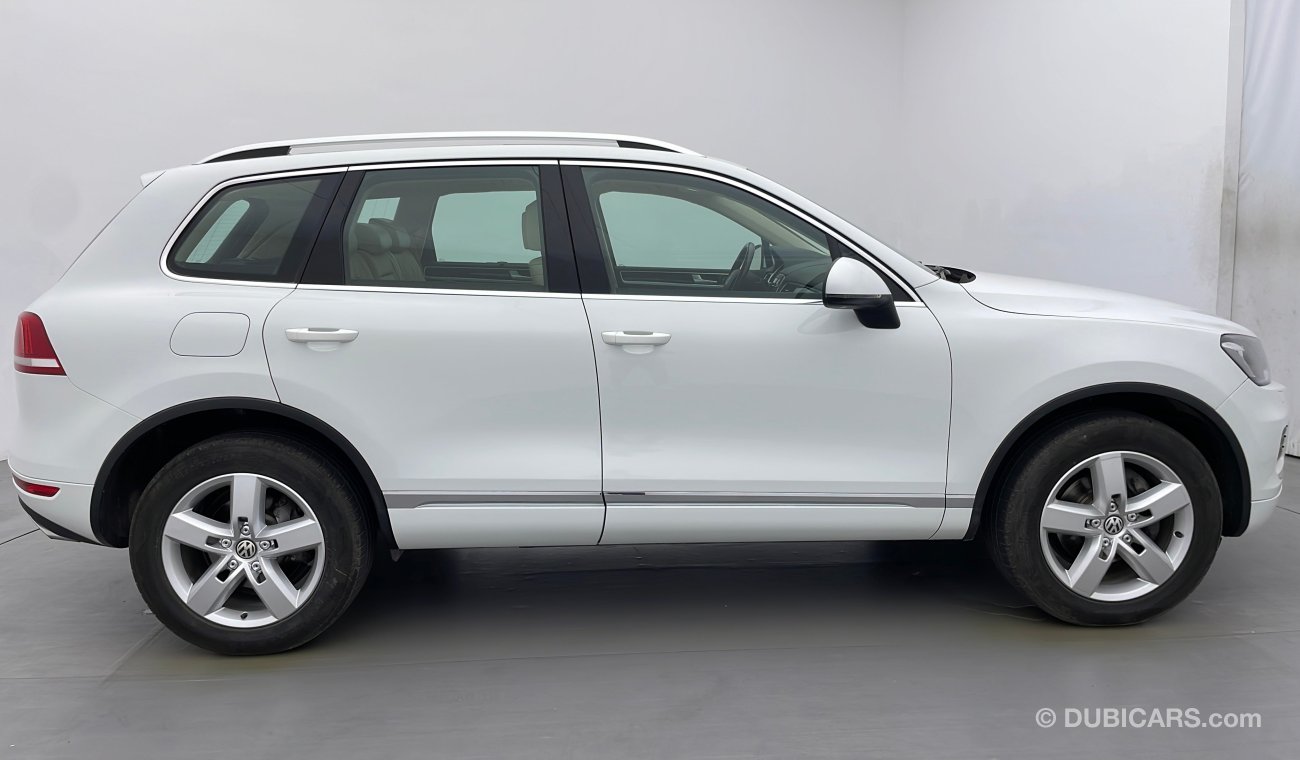 Volkswagen Touareg SEL 3.6 | Under Warranty | Inspected on 150+ parameters